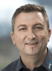 Uwe Bader-Tü.png